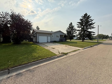 602 Harris Ct, Rolla, ND 58367 - photo 5