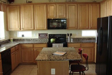 SPACIOUS KITCHEN