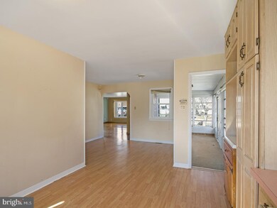 612 Taylor St, Riverside, NJ 08075 - photo 6