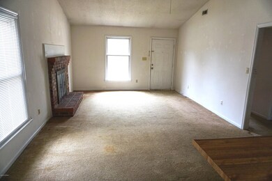 115 Windsor Ct, Jacksonville, NC 28546 - photo 3