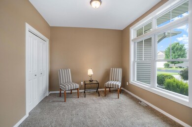Front flex room