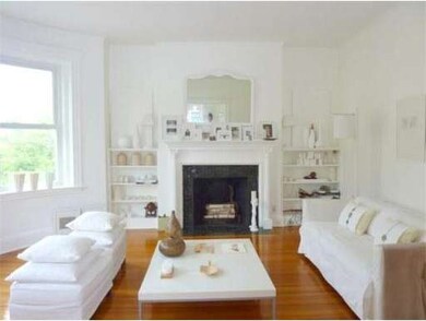 359 Tappan St unit 3, Brookline, MA 02445 - photo 2