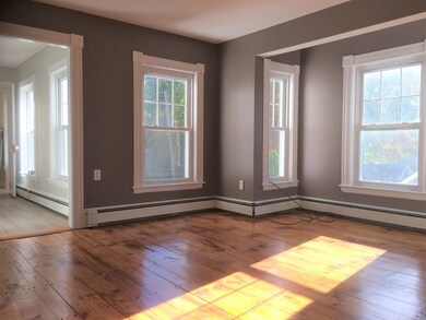 9 Collins St unit 2, Newburyport, MA 01950 - photo 2