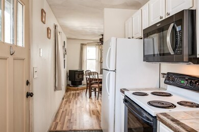 270 Ash Swamp Rd, Newmarket, NH 03857 - photo 4