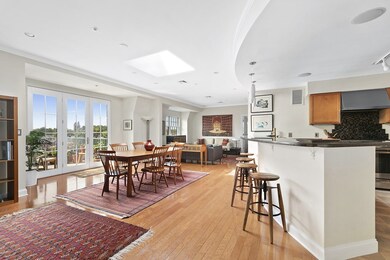 1 Russell St unit 403, Cambridge, MA 02140 - photo 3