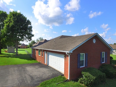 Attached side garage 