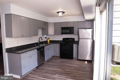 43 Chiswick Dr, Lindenwold, NJ 08021 - photo 3