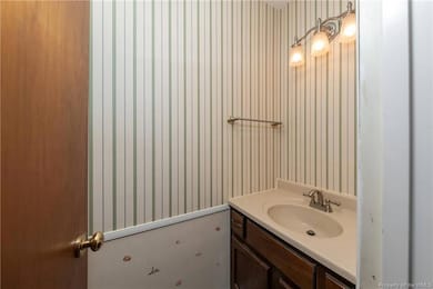 103 Lawnes Cir, Williamsburg, VA 23185 - photo 3