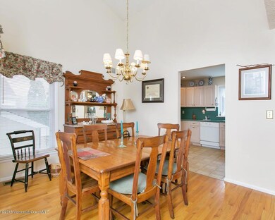 Dining Room.jpg
