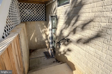 1900 S Randolph St unit A, Arlington, VA 22204 - photo 2