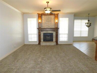 1100 Kelsi Dr, Moore, OK 73160 - photo 4