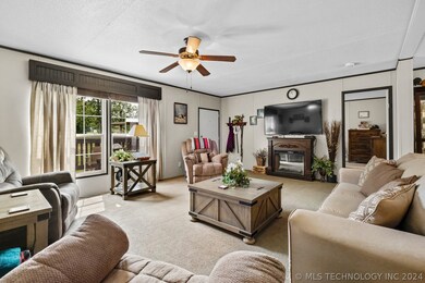 57443 S 667 Rd, Colcord, OK 74338 - photo 6