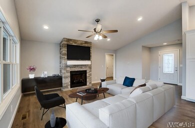 4178 Emma Pkwy, Lima, OH 45806 - photo 2