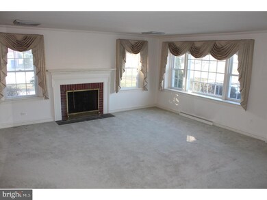 230 Canterbury Dr, Wallingford, PA 19086 - photo 3