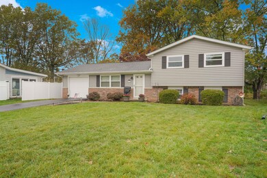 4953 Brittany Ct W, Columbus, OH 43229 - photo 2