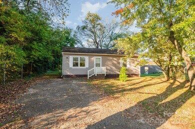 260 Correll St, Salisbury, NC 28144 - photo 4