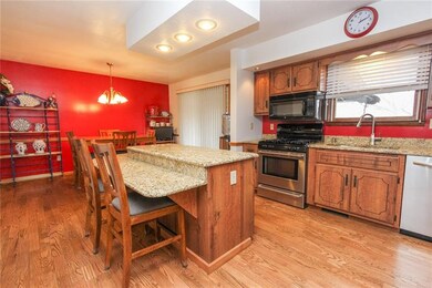 Perfect OPEN kitchen is calling those who love to 
