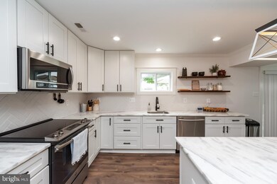 6528 Freedom Ave, Sykesville, MD 21784 - photo 6