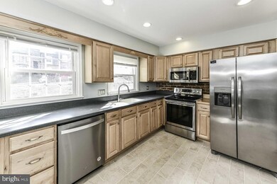 5910 Prince James Dr unit 74, Springfield, VA 22152 - photo 6