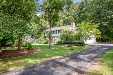 7_Whispering_Pines_Dr_04