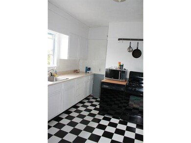 13 Enfield Ave, Providence, RI 02908 - photo 6