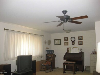 4.  LIVING ROOM