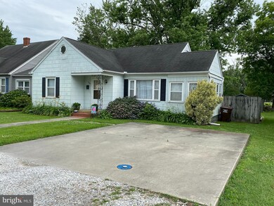 404 E Appleby Ave, Cambridge, MD 21613 - photo 2