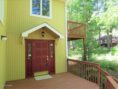 802 Round up Ct, Hawley, PA 18428 - photo 3