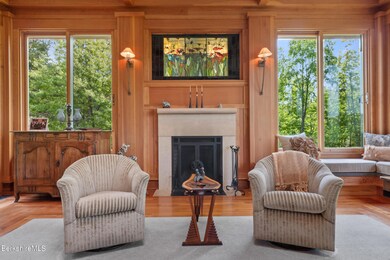 5 Living Room fireplace