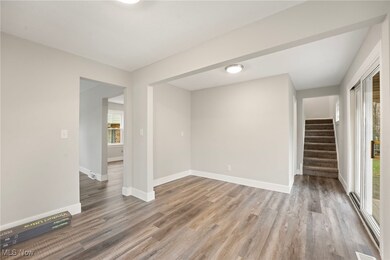 1925 Robindale St, Wickliffe, OH 44092 - photo 2