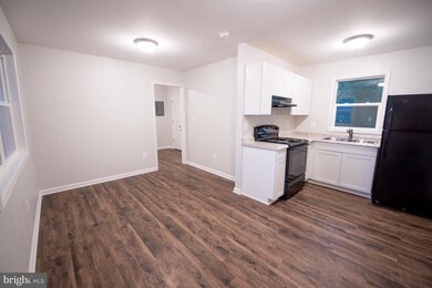 22880 Dement Ln unit 3, California, MD 20619 - photo 2