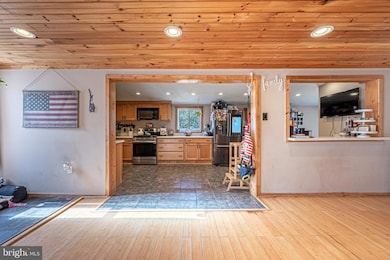 1062 Hanseys Creek Rd, Port Norris, NJ 08349 - photo 6