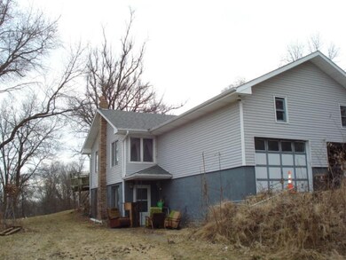 NE side