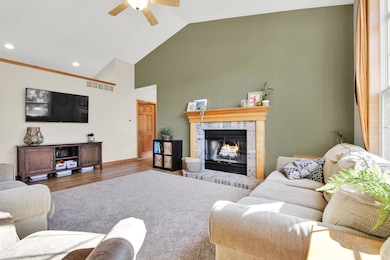 1301 Goldcrest Ct, West Bend, WI 53095 - photo 7