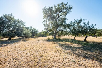 160 Roundabout Ln unit 2-C, Kerrville, TX 78028 - photo 5