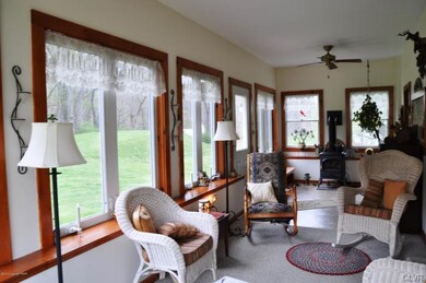 Sun room, open and bright