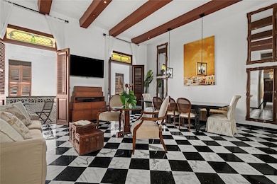 Cond Gaudi - Living Room