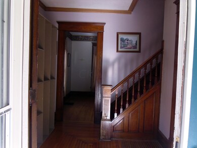 10th foyer