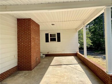 1501 Mount Tabor Church Rd, Asheboro, NC 27205 - photo 4