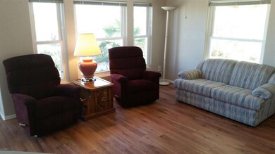 New wood laminate floors
