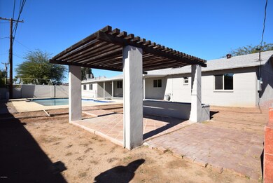 4915 W Avalon Dr, Phoenix, AZ 85031 - photo 3