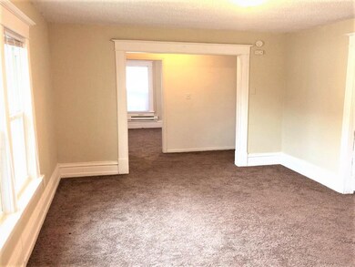 6Liv Room