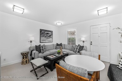 134 Peruvian Ave Palm Beach FL-large-003