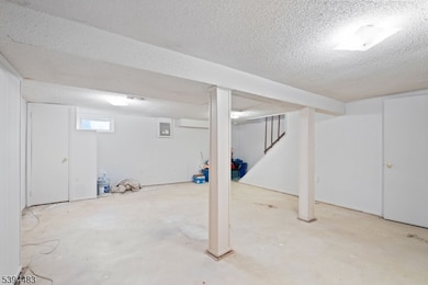 919 Robin Rd, Hillsborough, NJ 08844 - photo 6