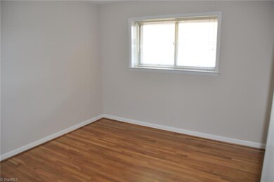 1608 W Northwest Blvd unit L, Winston Salem, NC 27104 - photo 4