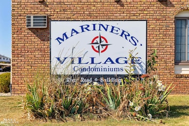 1900 River A7 Rd unit A7, Marysville, MI 48040 - photo 2