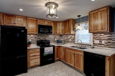 80 Revere Ave, West Warwick, RI 02893 - photo 6