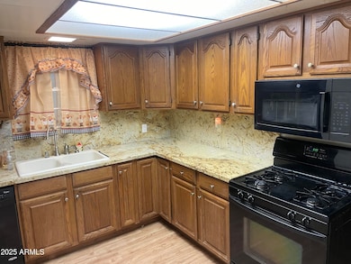 Kitchen Recently Redone (Gas Cooking)