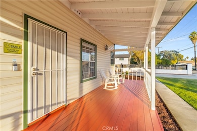 2572 Harrison St, Riverside, CA 92503 - photo 7