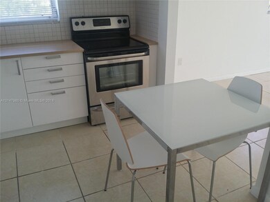 7925 Carlyle Ave unit 500, Miami Beach, FL 33141 - photo 3